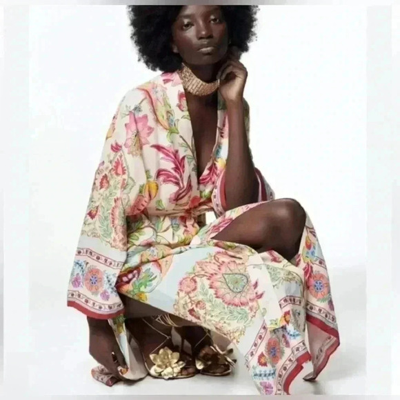 Zara Tops - Zara Floral Print Kimono Belted